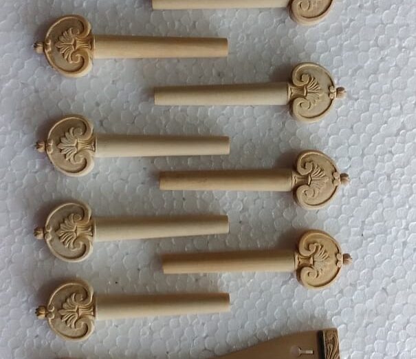 Violin carving Peg and Tailpiece